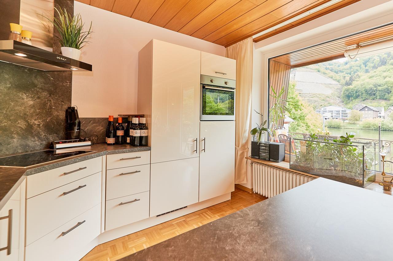 Ferienwohnung "Edeltrud Deluxe Moselblick" Bernkastel-Kues Esterno foto